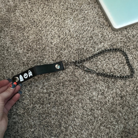 black wallet keychain - Picture 3 of 4